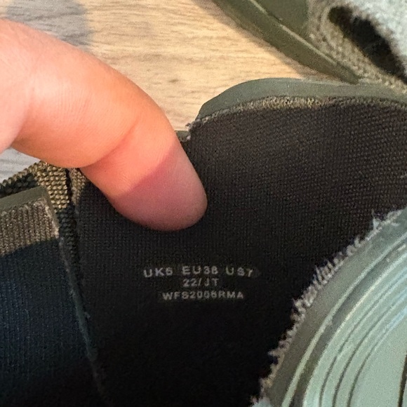 Hunter Women's Original Chelsea Boots Dark Olive Size 7 Waterproof Rain Boot - Picture 10 of 13